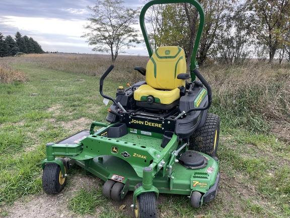 2025 John Deere Z950M Mower/Zero Turn