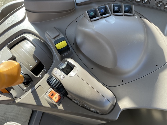 2024 John Deere 6R 195 Tractor