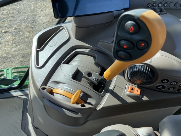 2024 John Deere 6R 195 Tractor