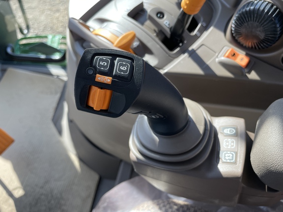 2024 John Deere 6R 195 Tractor