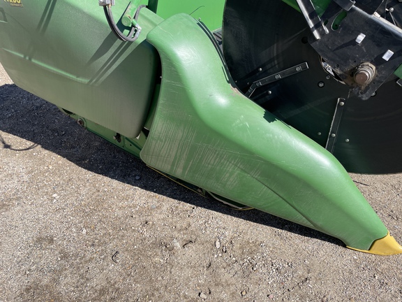 2017 John Deere 640FD Header Combine