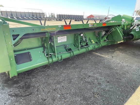 2017 John Deere 640FD Header Combine
