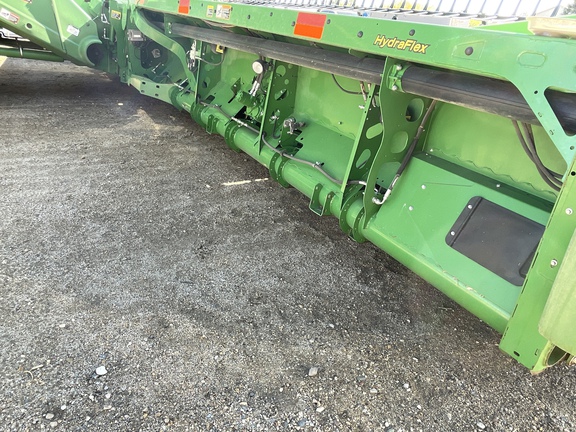 2017 John Deere 640FD Header Combine