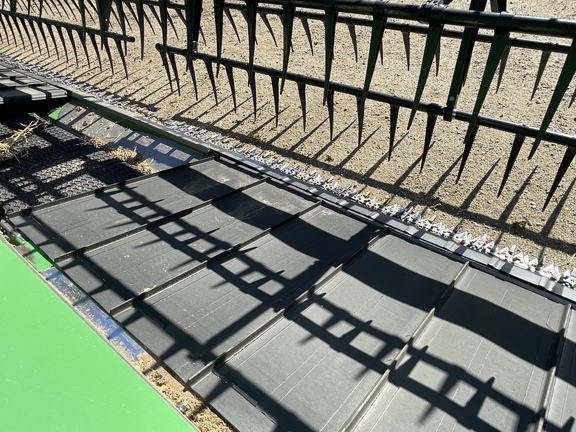 2017 John Deere 640FD Header Combine