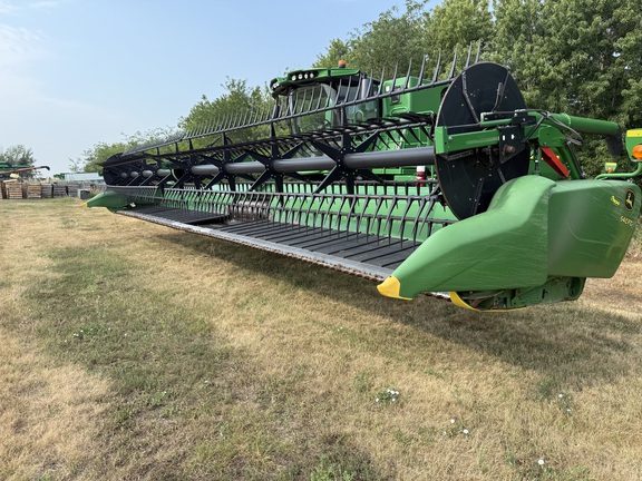 2017 John Deere 640FD Header Combine