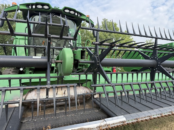 2017 John Deere 640FD Header Combine