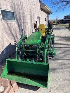 2019 John Deere 1025R Tractor Compact