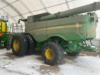 2022 John Deere S770 Combine