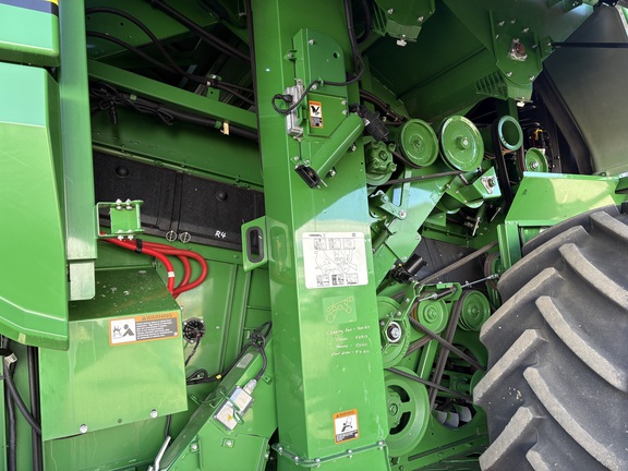 2022 John Deere S770 Combine