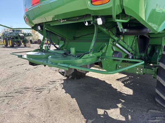2022 John Deere S770 Combine