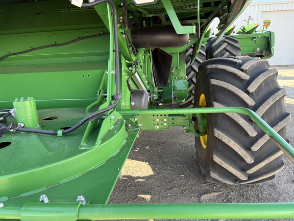 2022 John Deere S770 Combine