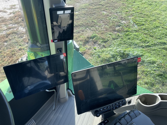 2025 John Deere 9RX 540 Tractor Rubber Track