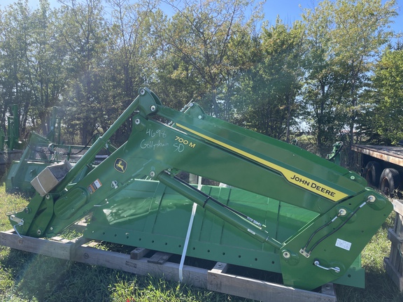 2025 John Deere 7R 250 Tractor