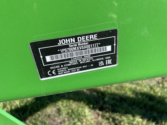 2025 John Deere 7R 250 Tractor