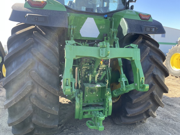 2025 John Deere 7R 250 Tractor