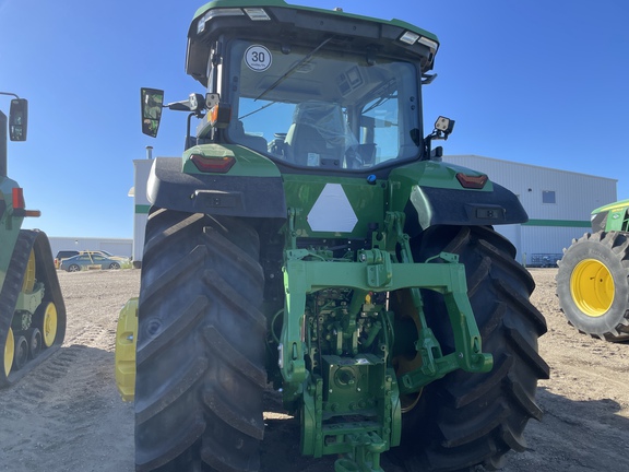 2025 John Deere 7R 250 Tractor