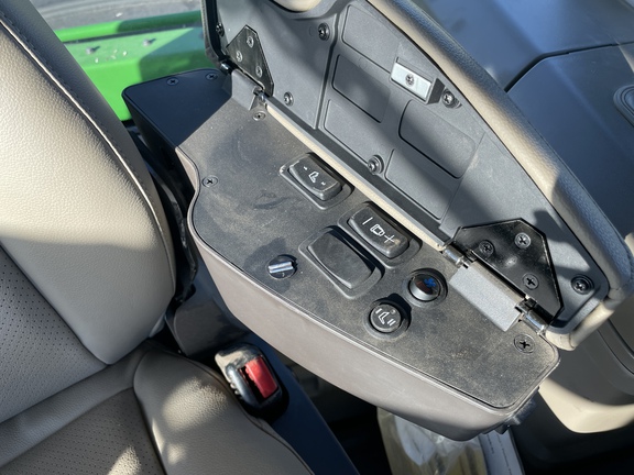 2025 John Deere 9RX 540 Tractor Rubber Track