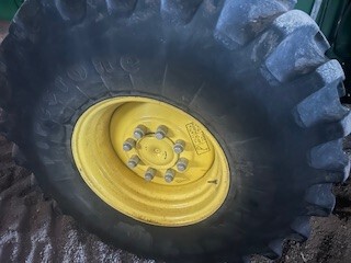 2015 John Deere S680 Combine