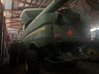 2015 John Deere S680 Combine