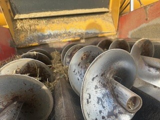 2000 Misc 3036 Feed Wagon