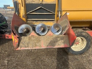 2000 Misc 3036 Feed Wagon