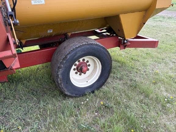 2000 Misc 3036 Feed Wagon