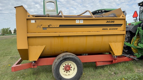 2000 Misc 3036 Feed Wagon