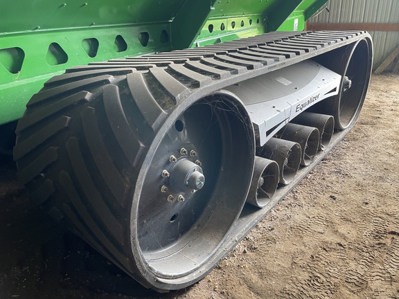 2022 Brent 1596 Grain Cart