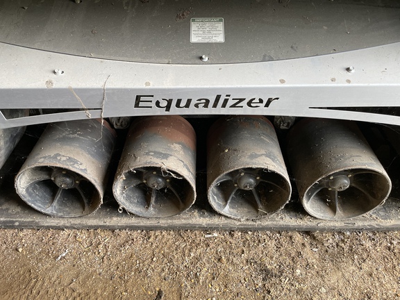 2022 Brent 1596 Grain Cart