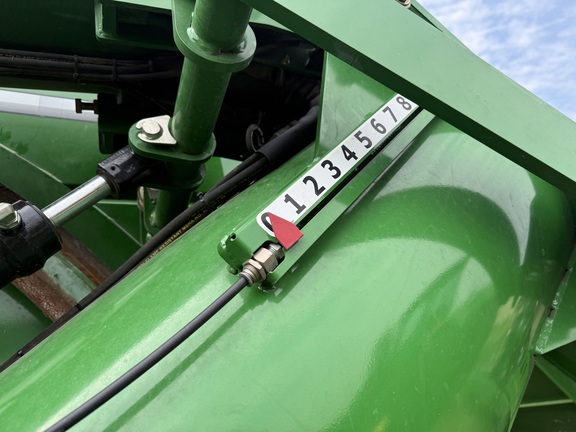 2022 Brent 1596 Grain Cart