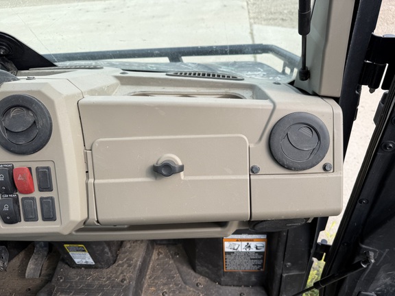 2024 John Deere XUV 835R ATV