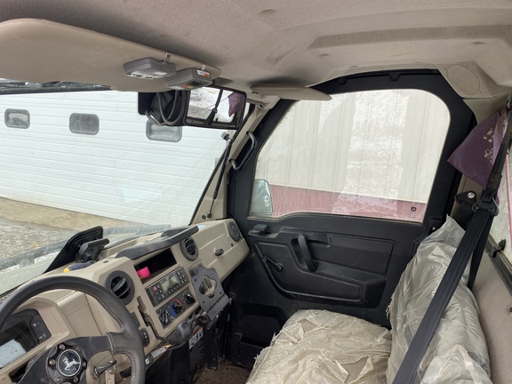 2024 John Deere XUV 835R ATV