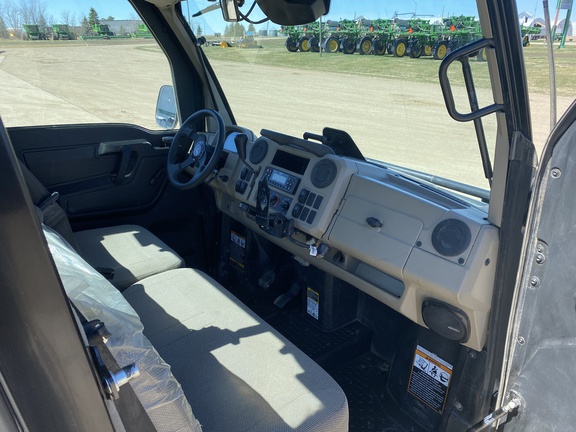 2024 John Deere XUV 835R ATV