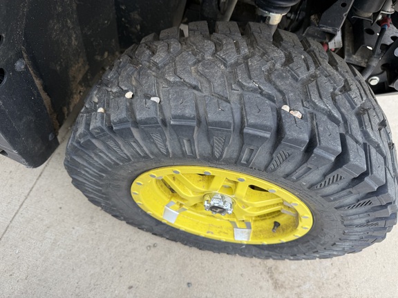 2024 John Deere XUV 835R ATV