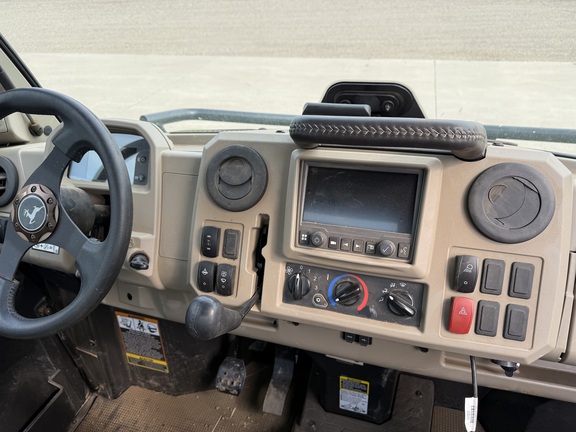 2024 John Deere XUV 835R ATV