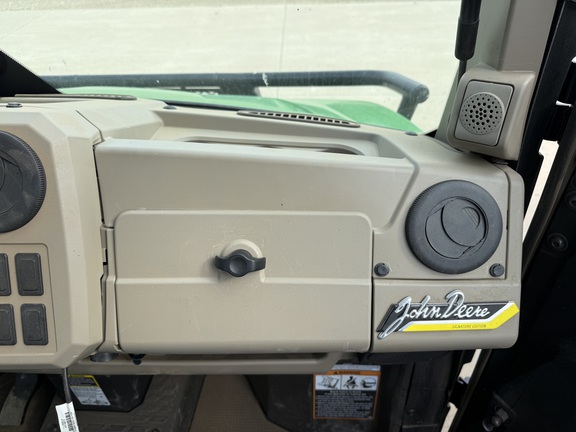 2024 John Deere XUV 835R ATV