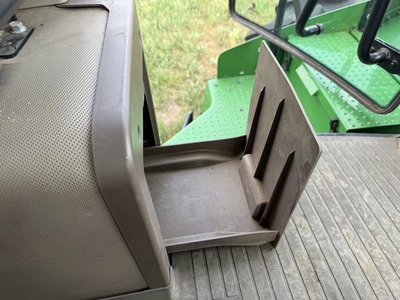 2018 John Deere 9470R Tractor 4WD