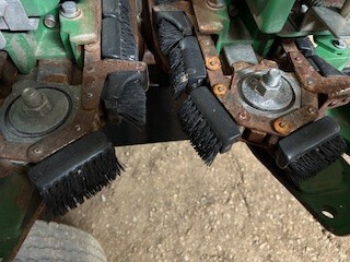 2010 John Deere 608C Header Corn Head