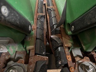 2010 John Deere 608C Header Corn Head