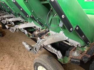 2010 John Deere 608C Header Corn Head