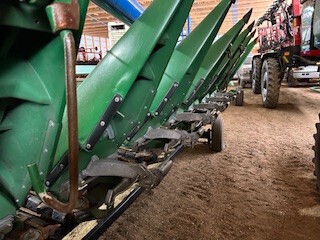 2010 John Deere 608C Header Corn Head