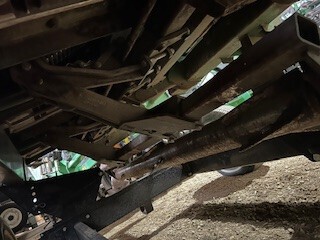 2010 John Deere 608C Header Corn Head