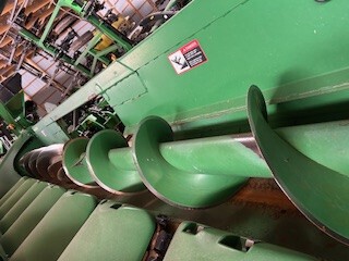 2010 John Deere 608C Header Corn Head
