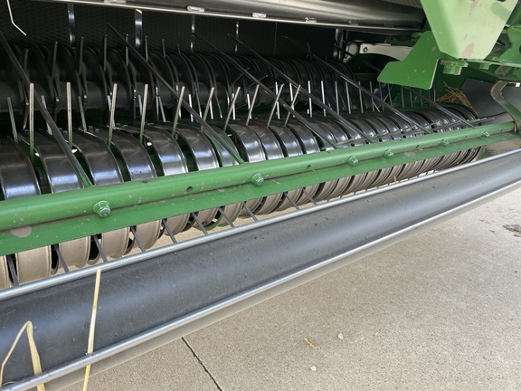 2020 John Deere 560M Baler/Round