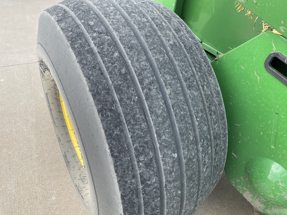 2020 John Deere 560M Baler/Round