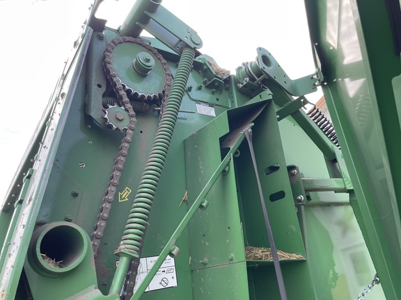 2020 John Deere 560M Baler/Round