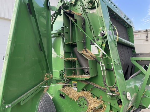 2020 John Deere 560M Baler/Round