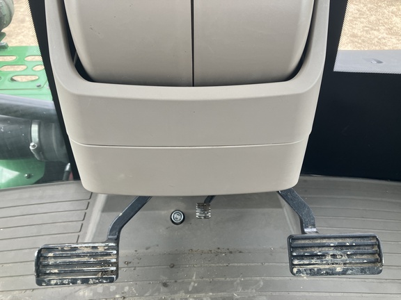 2021 John Deere 9620RX Tractor Rubber Track