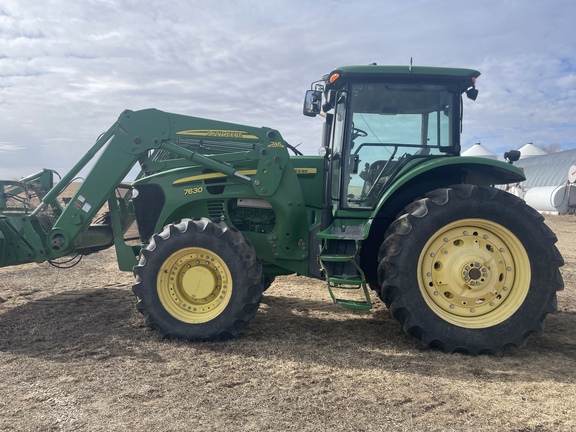 2011 John Deere 7630 Tractor