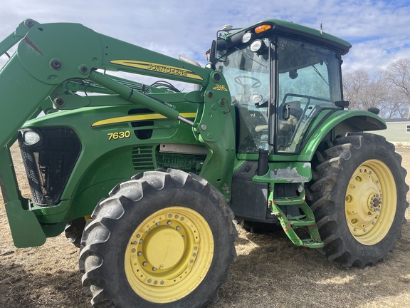 2011 John Deere 7630 Tractor